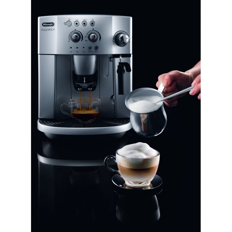 DeLonghi Magnifica ESAM4200.S Bean to Cup Espresso Cappuccino Machine