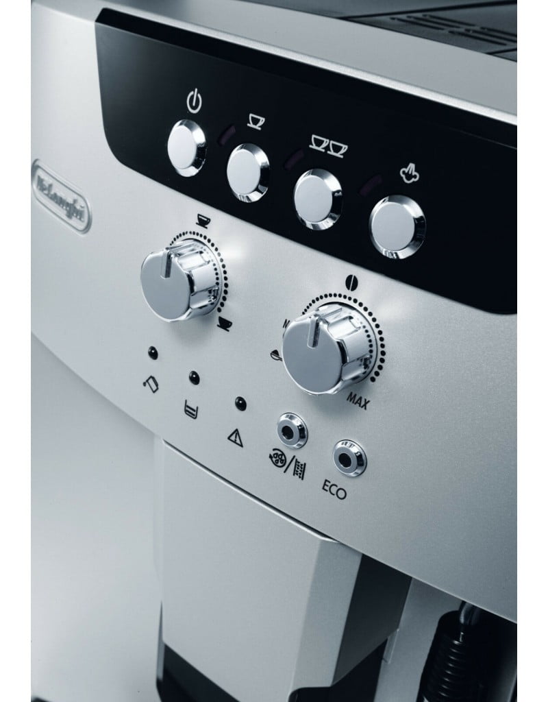 Delonghi Magnifica ESAM04.110.S 15 Bar Bean to Cup Espresso/ Cappuccino ...