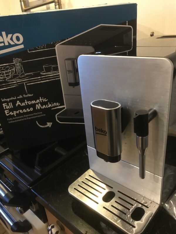 BEKO CEG5311X Bean to Cup Coffee Machine - Brushed Stainless Steel - Image 7